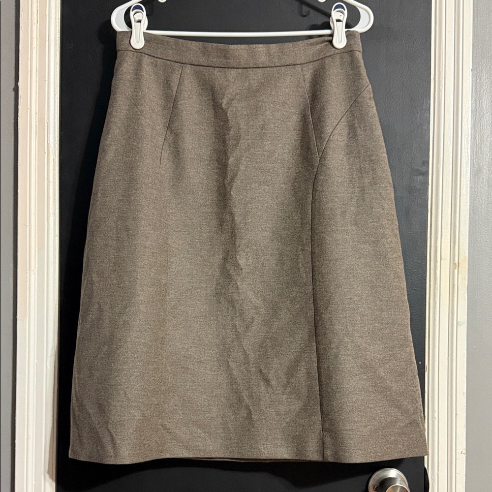 ESCADA Virgin Wool Cashmere Blend A-Line Skirt Size: 40 Length: 25.5”